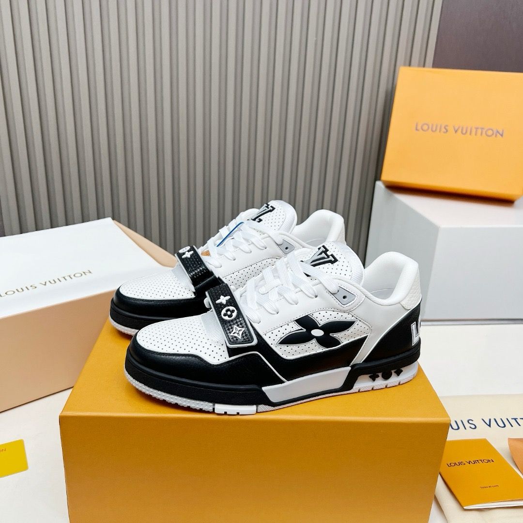 Louis Vuitton men shoes IAOA28