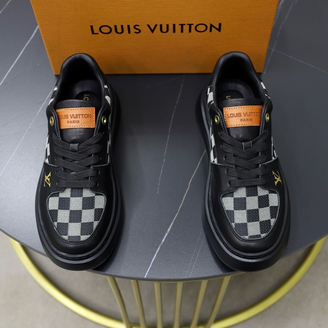Louis Vuitton men shoes IAOA29