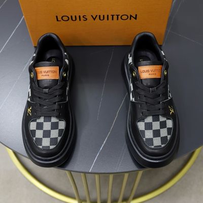 Louis Vuitton men shoes IAOA29