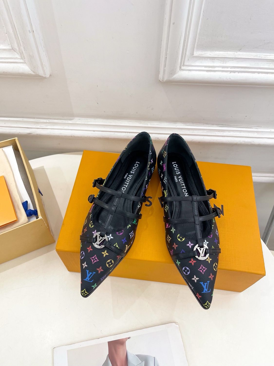 Louis Vuitton women shoes OAIB02