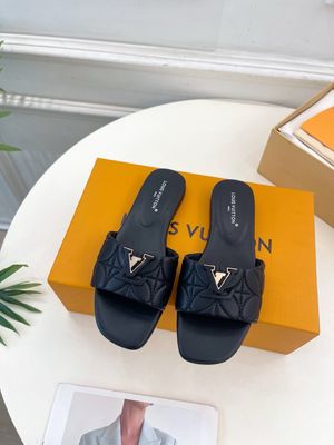 Louis Vuitton women slippers OAIB05