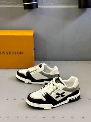 Louis Vuitton men shoes IAOB01