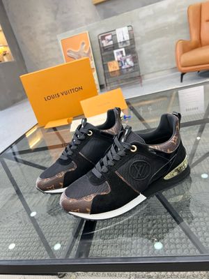 Louis Vuitton men shoes IAOB05