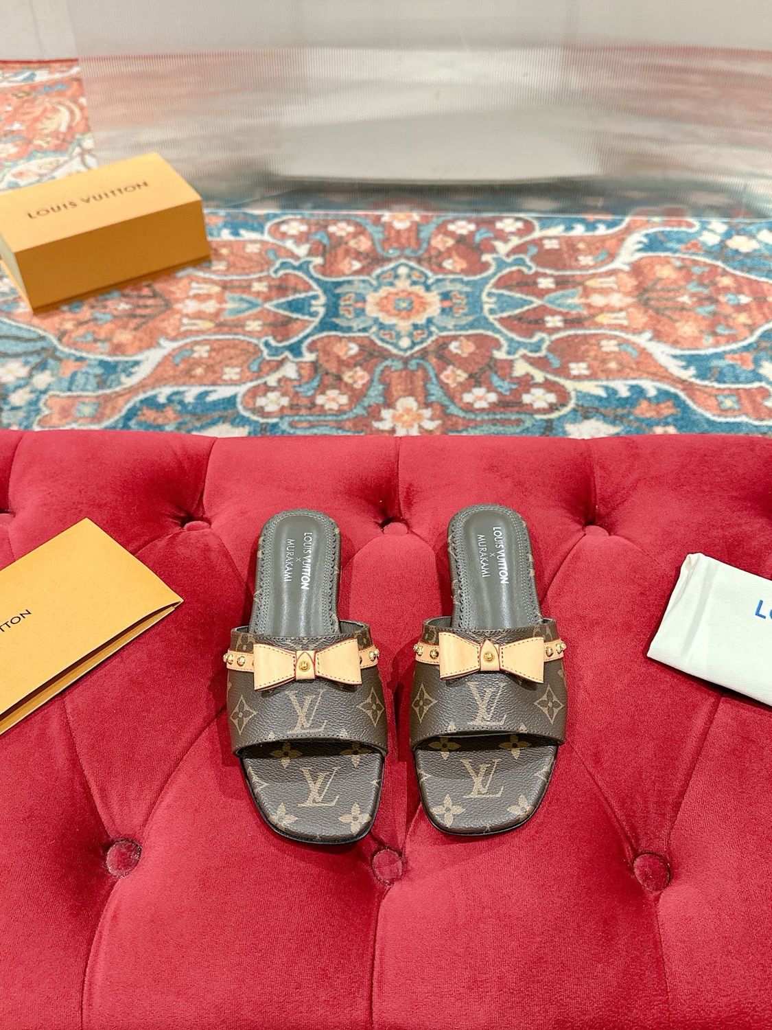Louis Vuitton women slippers OAIC05