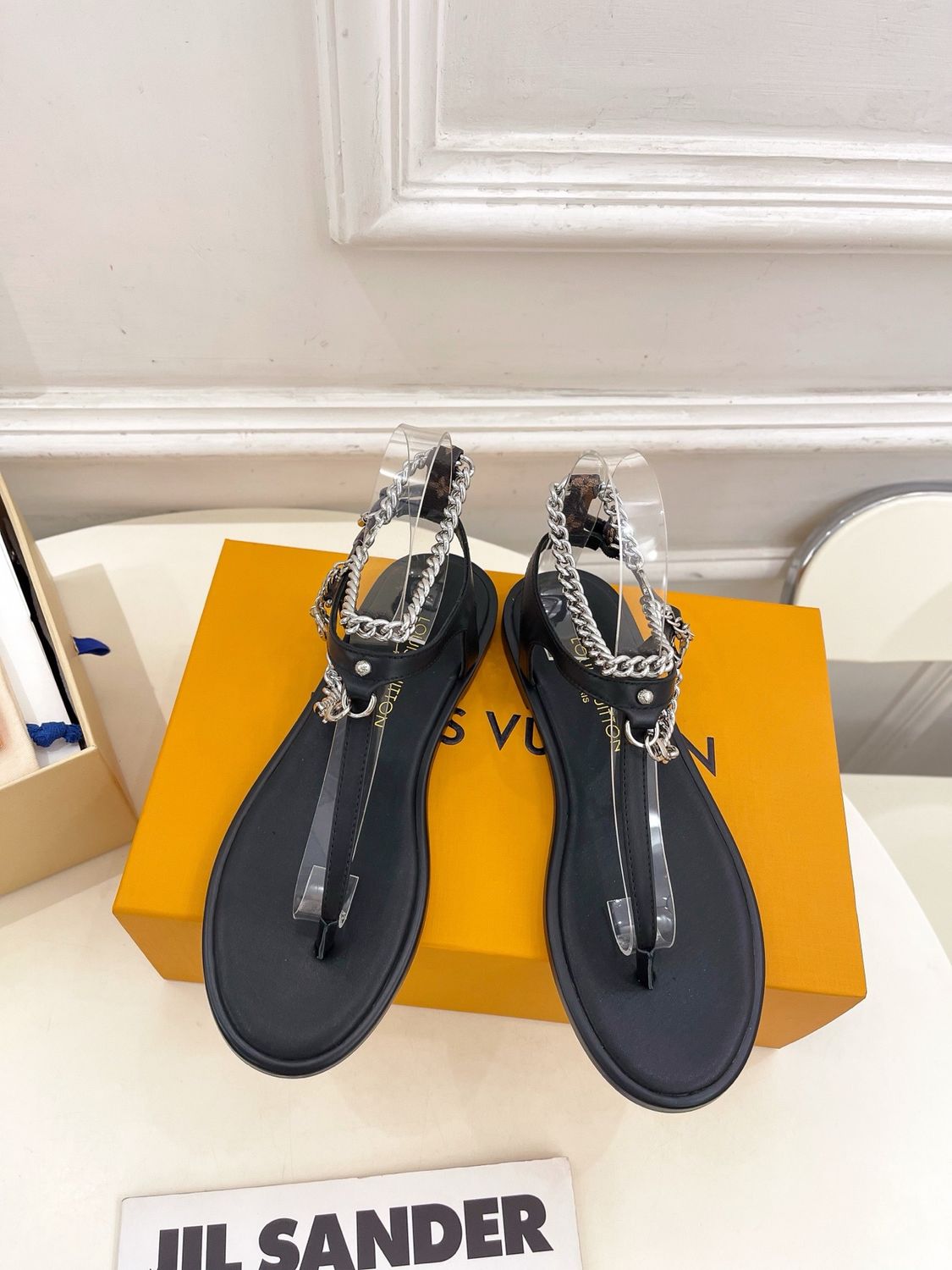 Louis Vuitton women sandals OAID02