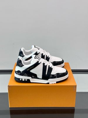 Louis Vuitton men shoes IAOE06