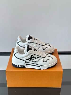 Louis Vuitton men shoes IAOF07