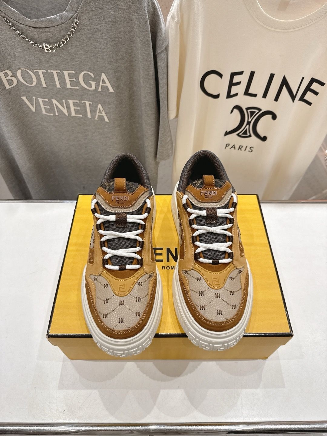 Fendi men shoes JAOG02
