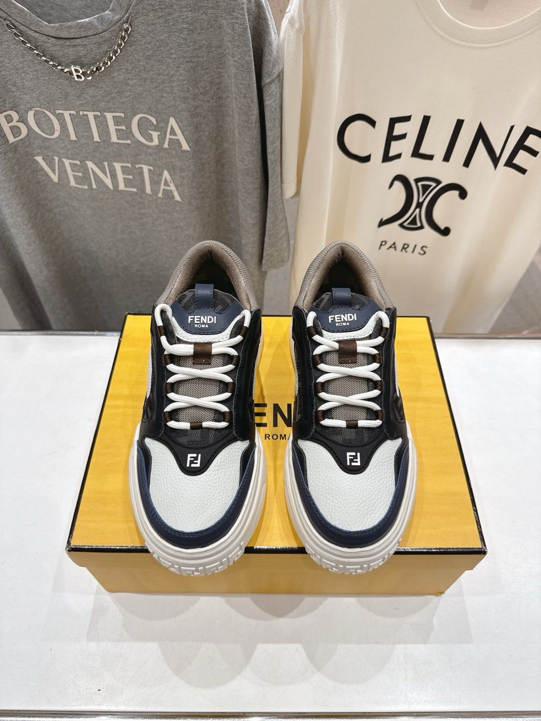 Fendi men shoes JAOG03