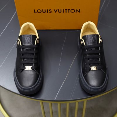 Louis Vuitton men shoes IAOH01