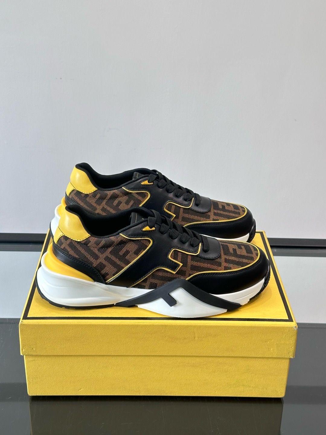 Fendi men shoes JAOH01