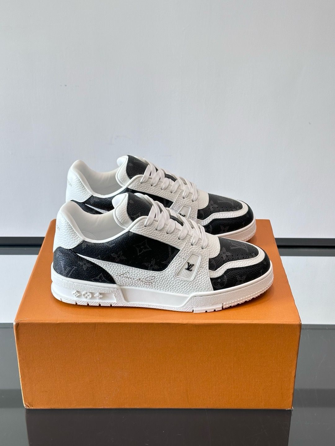 Louis Vuitton men shoes — IAOH07 Monogram Trainer Sneaker