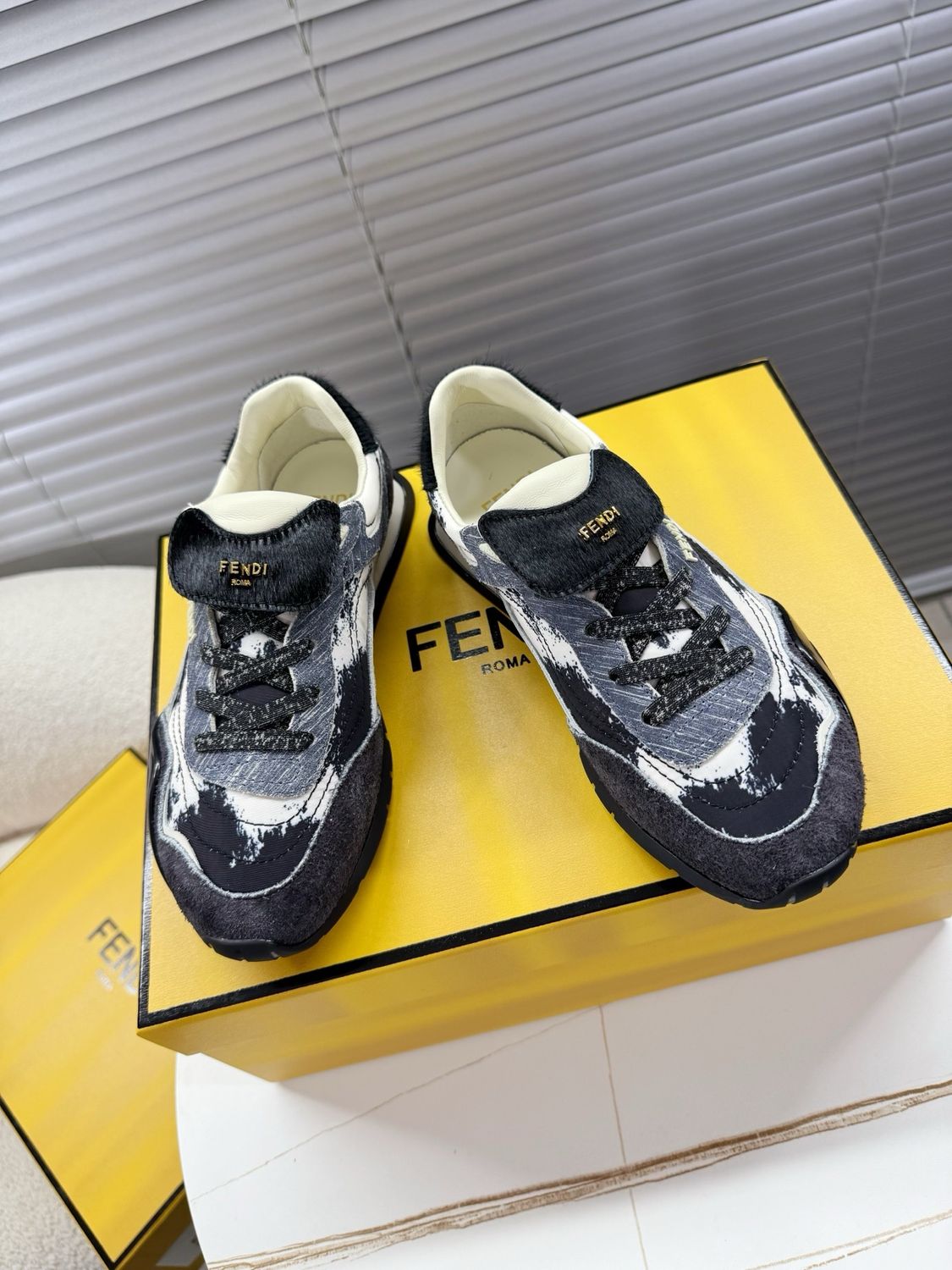 Fendi men shoes — JAOI01 Trainer Sneaker