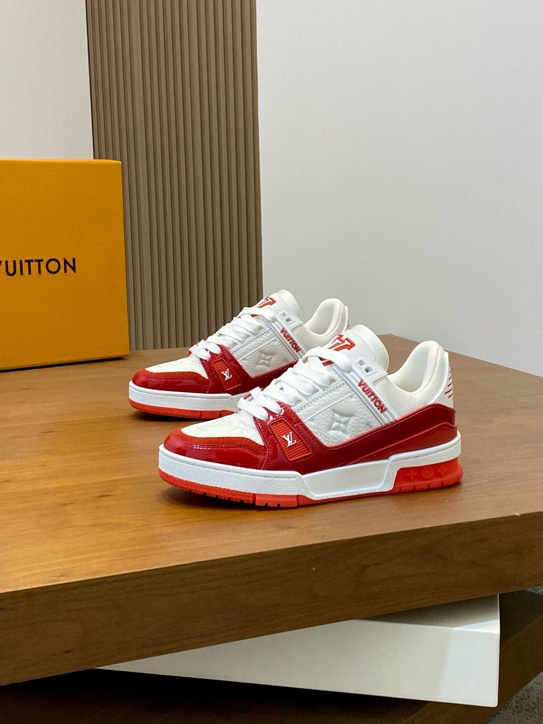 Louis Vuitton Men Shoes — IAOI03 Trainer Vintage Sneakers