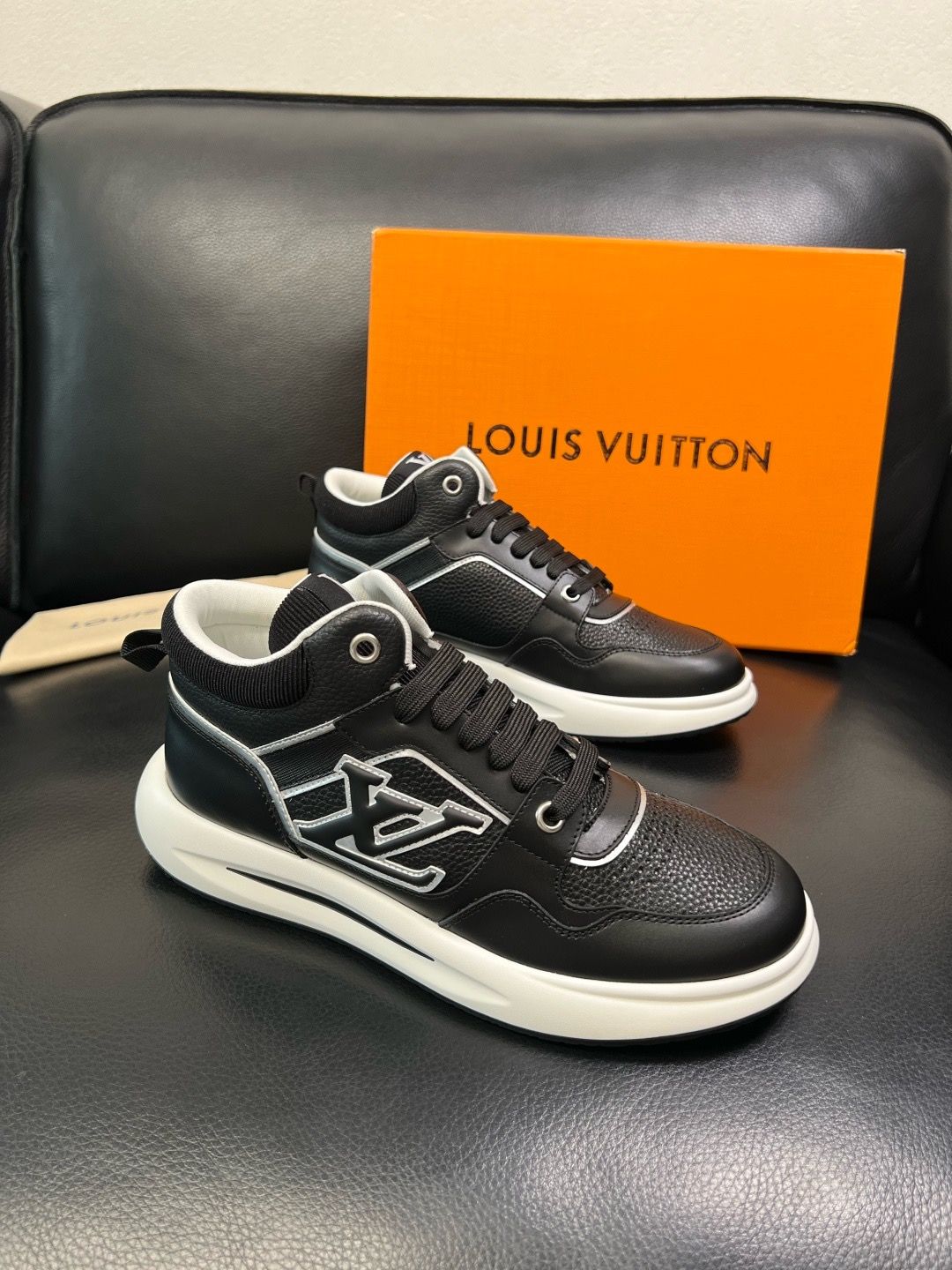 Louis Vuitton Men Shoes — IAOI06 Sports Casual Skate Sneakers