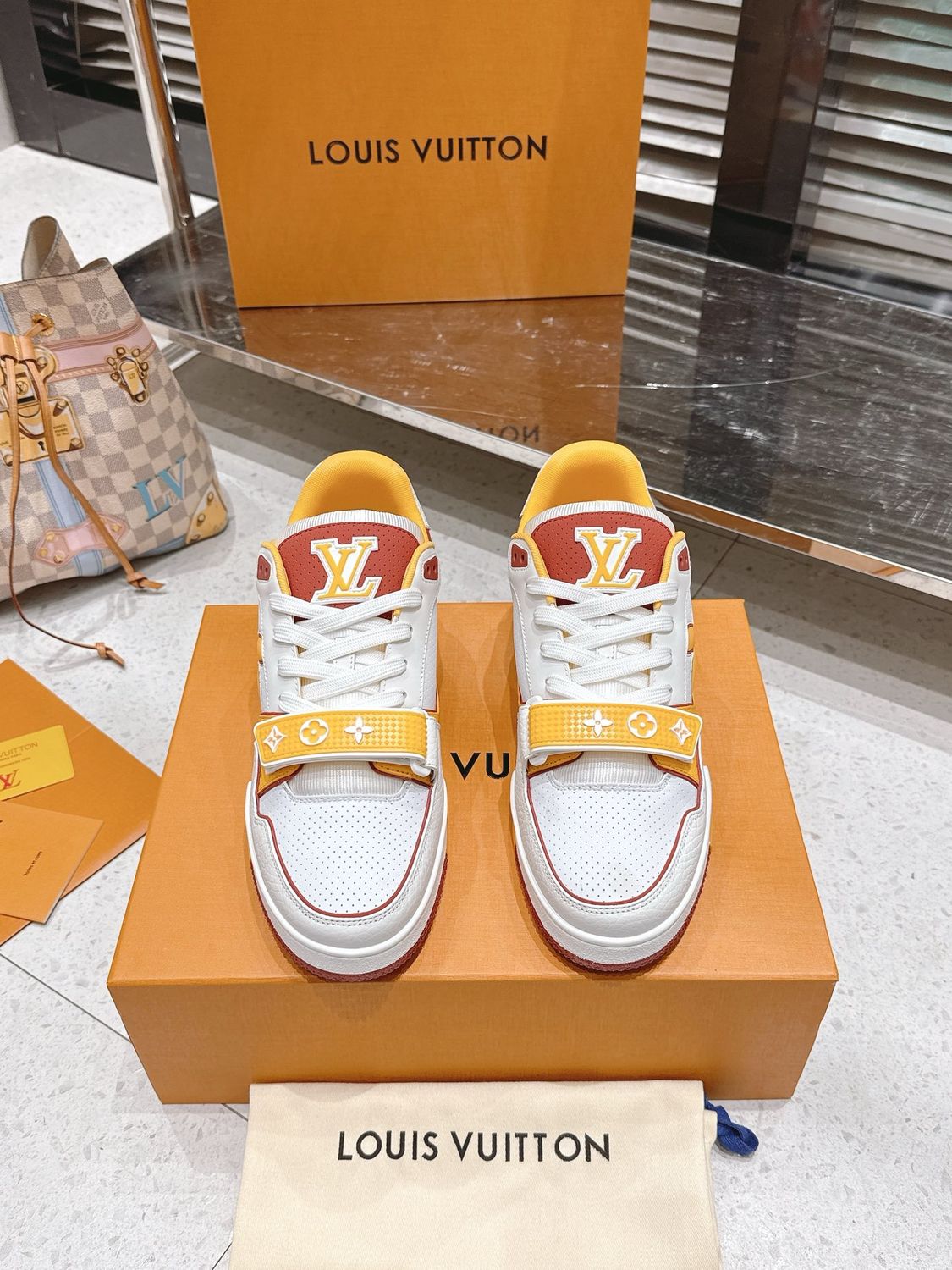 Louis Vuitton Men Shoes — IAOI07 Trainer Velcro Low Sneakers