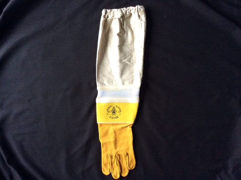 Leather Gloves with wrist protection