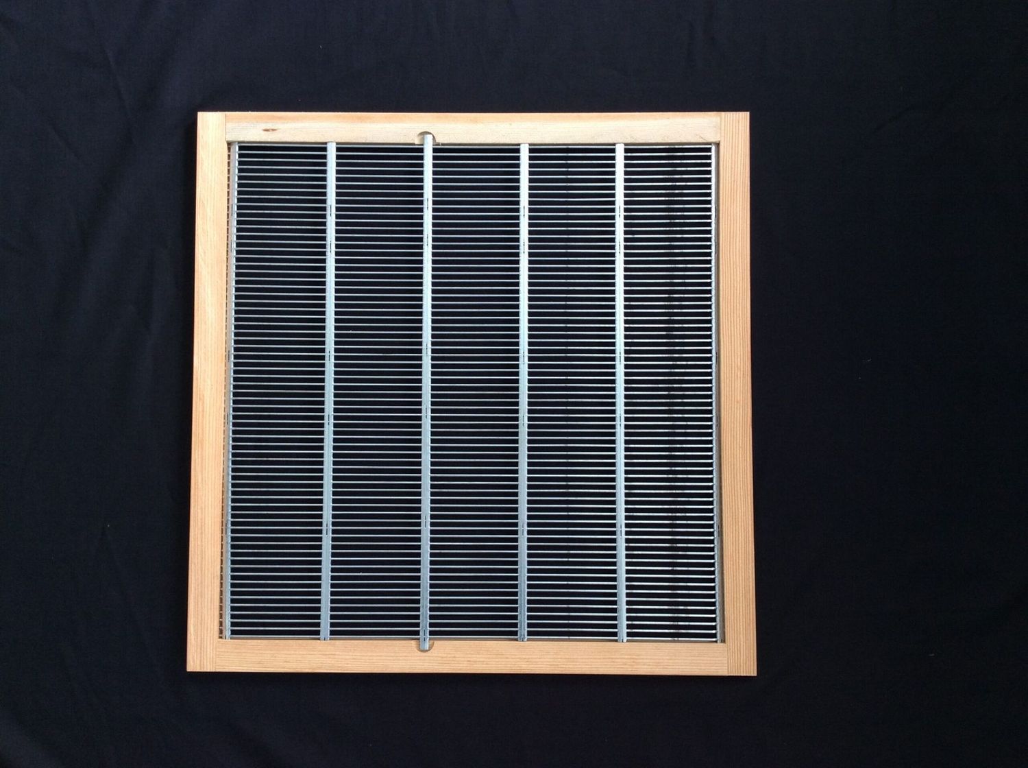 Wired framed Queen Excluder