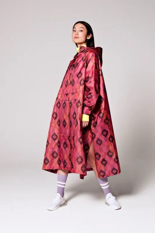 Rainkiss regenponcho, Ikat