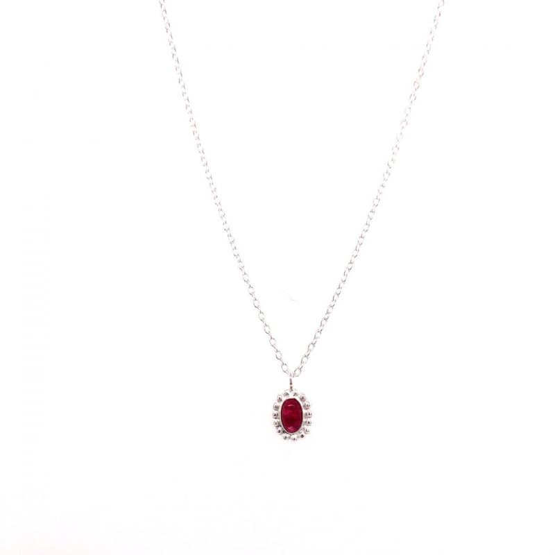 Zilver kettinkje met robijn