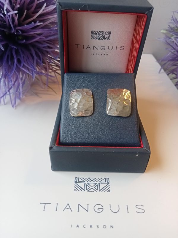 Tianguis Jackson hammered rectangular stud earrings
