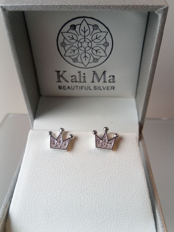 Kali Ma Silver crown stud earrings