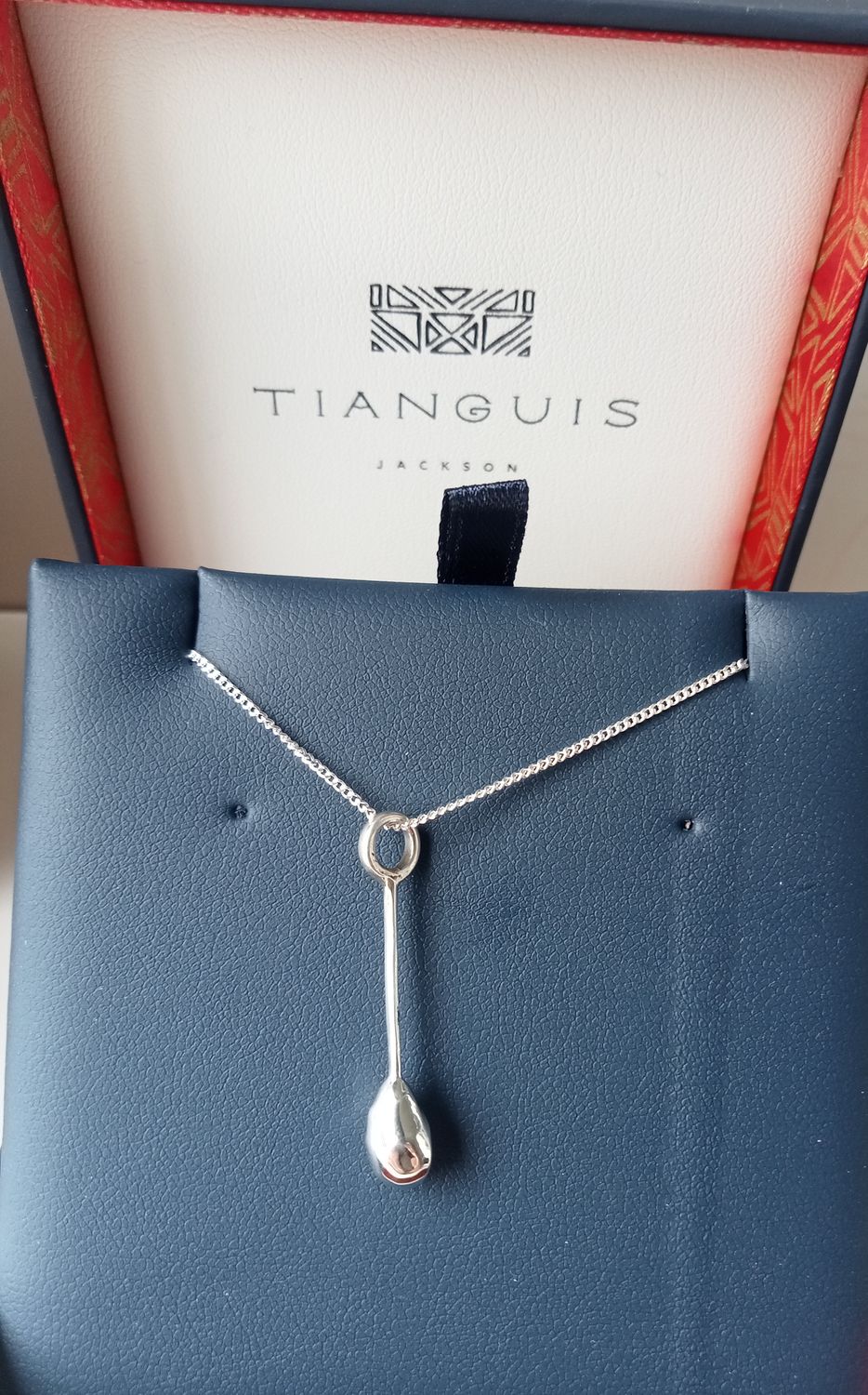 Tianguis Jackson Drop oval pendant