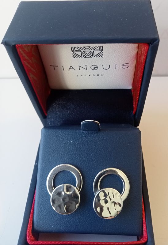 Tianguis Jackson Open circle and closed circle earrings