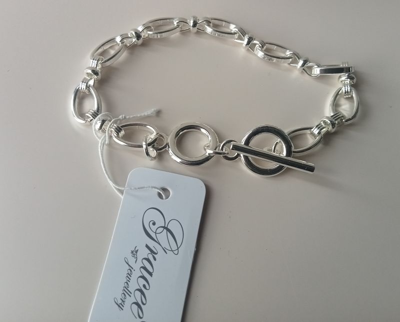 Chunky fancy link T Bar Bracelet