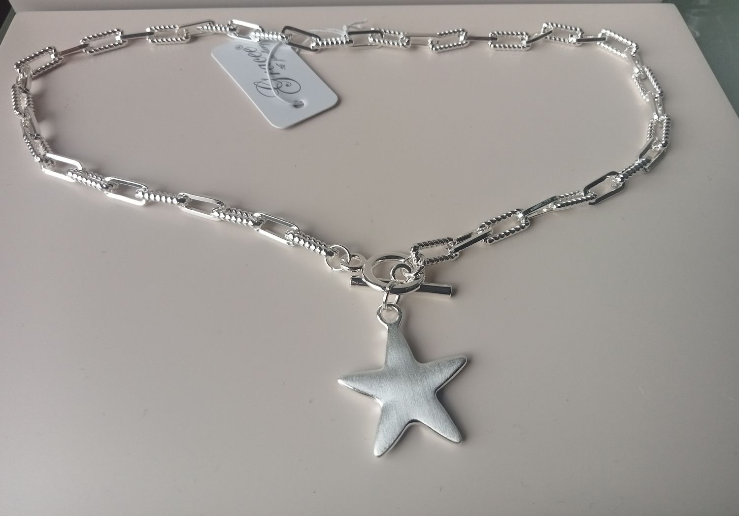 Rectangular link necklace with Matt Star