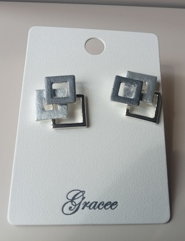 3 squares earrings.
