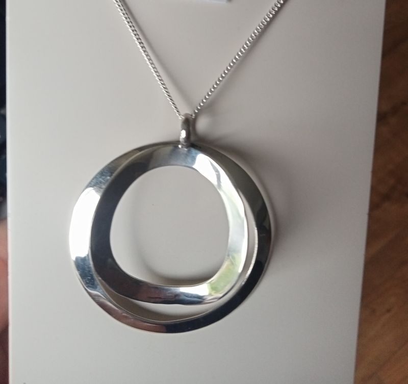 Curved Two circle pendant