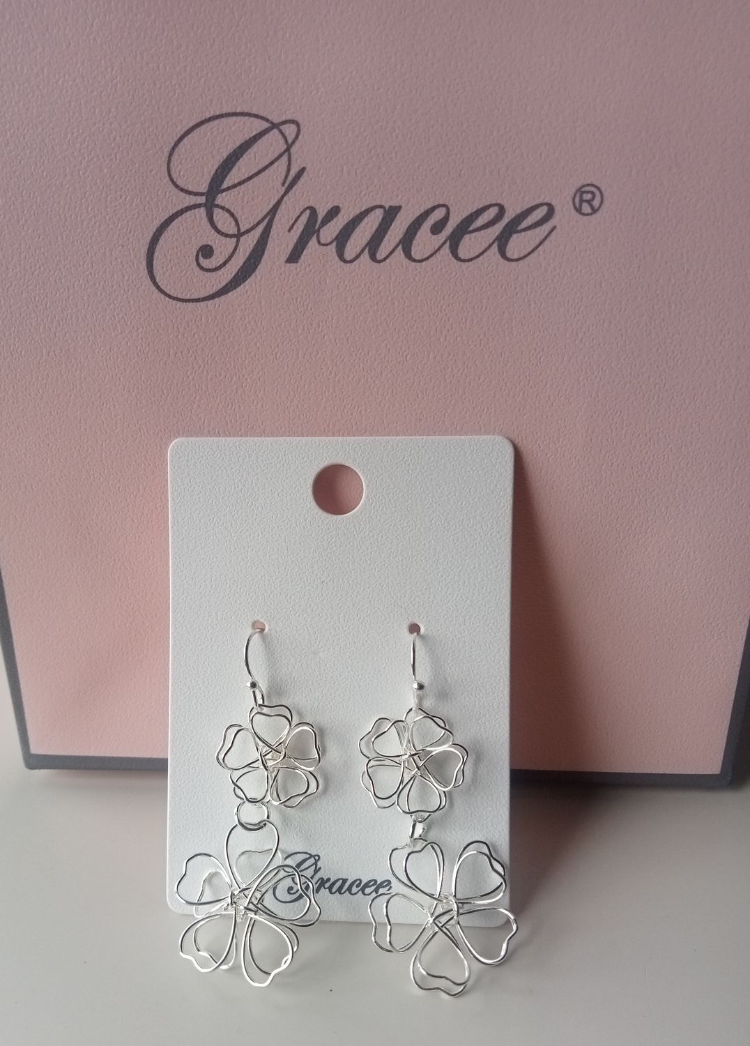 Double flower wire earrings
