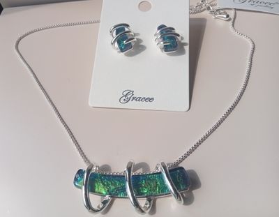 Green and Blue stone  with silver tone spiral