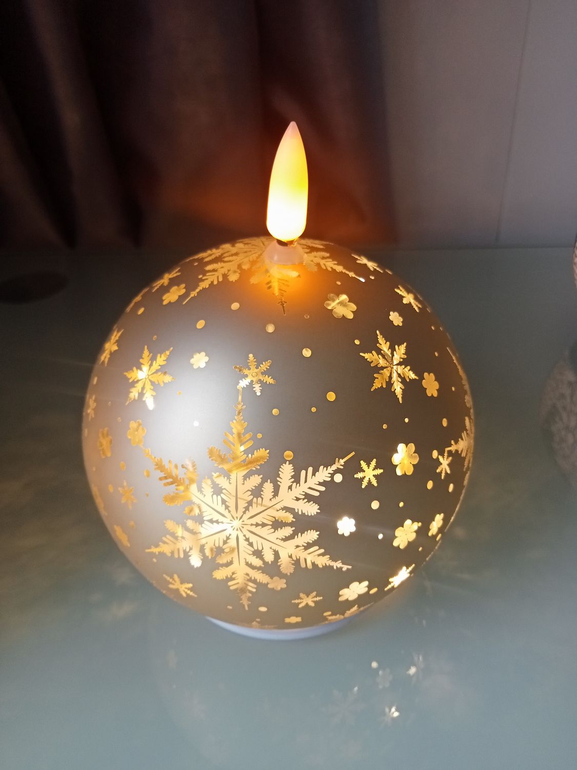 Bright Xmas LED Candle Bauble - Gold