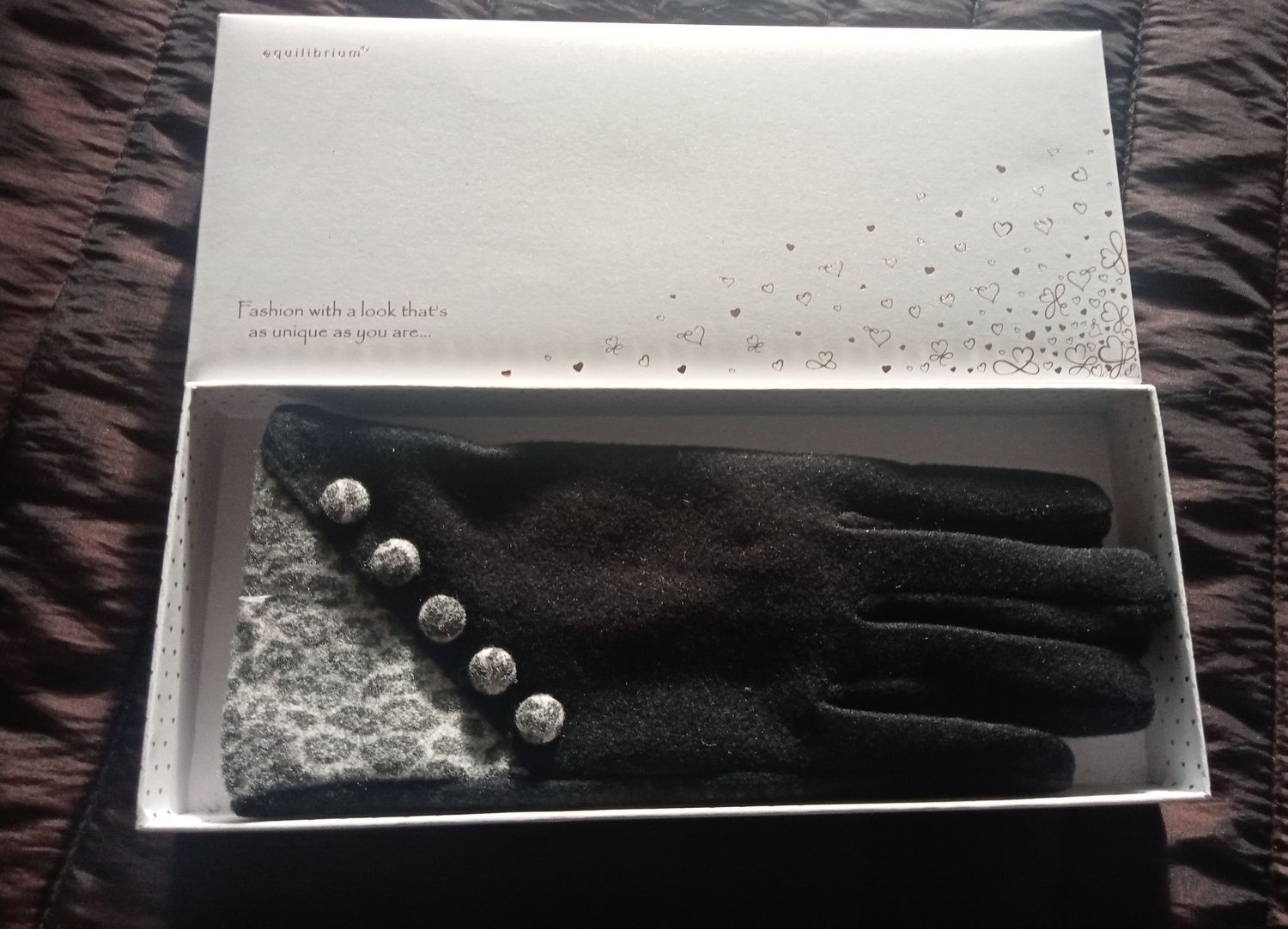 Equilibrium Leopard print gloves Black