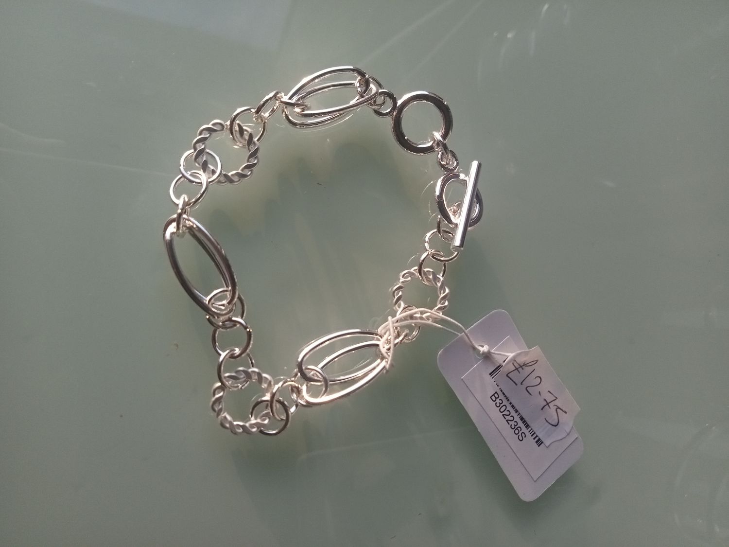 Oval and circle bracelet