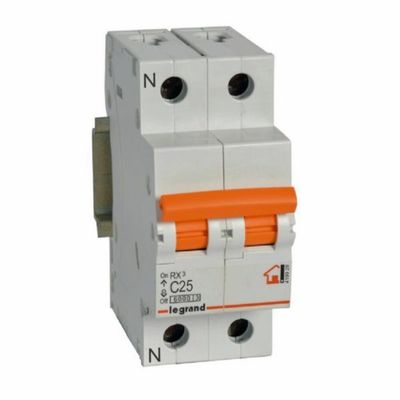 Magnetotérmico RX³ 1P+N 230V~ 25A curva C 419928