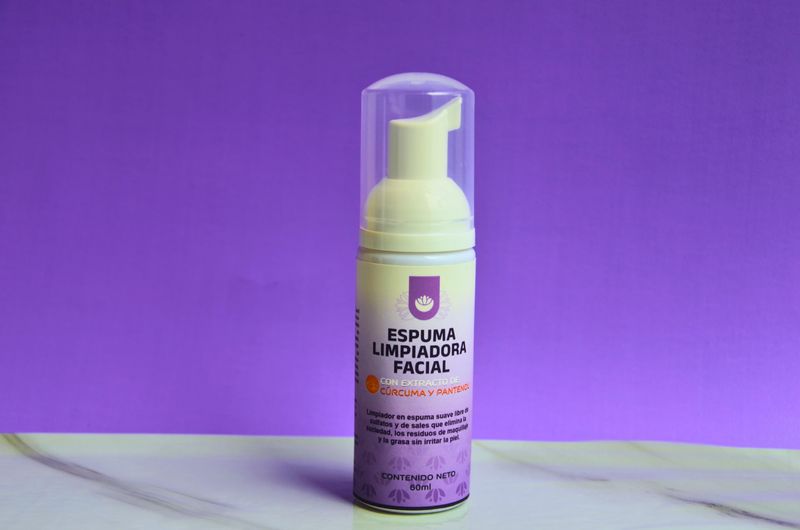 ESPUMA LIMPIADORA FACIAL HIDRATANTE