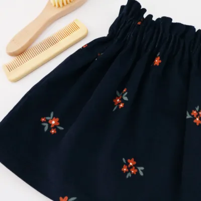 Fluwelen rok met bloemenprint