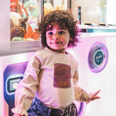 Lucky Girl | Romance Longsleeve