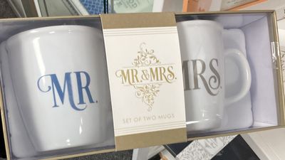 Mug Set 2pc Mr &amp; Mrs.