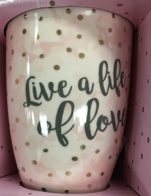 Mug Live a Life of Love Pink.