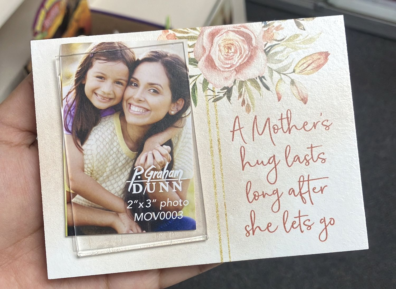 Photo Frame a Mother’s Hug Magnetic.