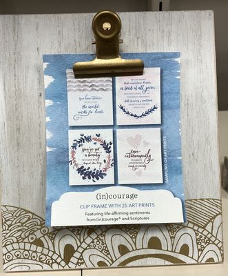 Clip frame &amp; art print set white wash.
