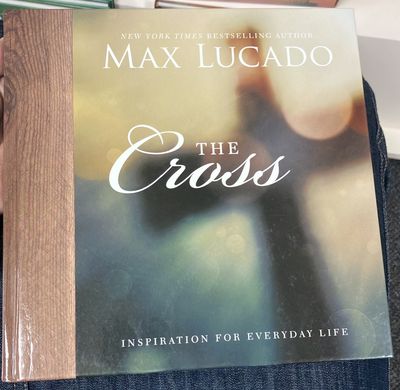 Cross HC (Lucado).