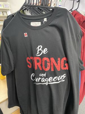 Tshirt Be Strong &amp; Courageous Black 2XL