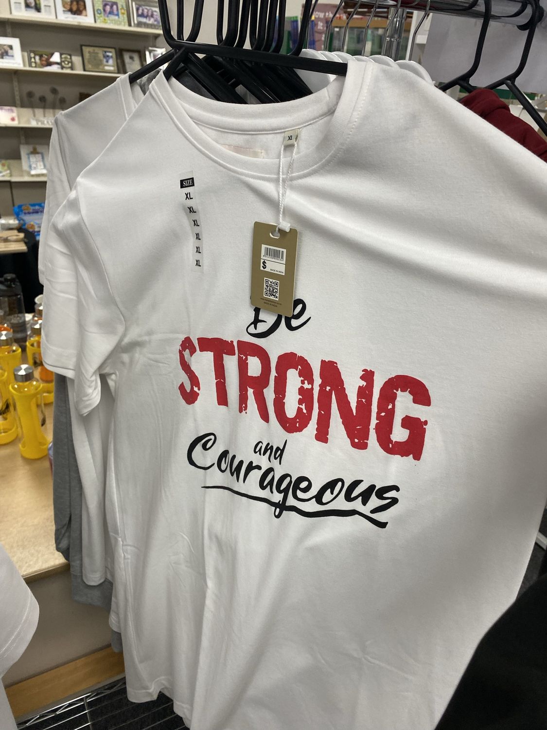 Tshirt Be Strong &amp; Courageous White 3XL