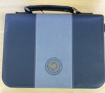 Bible Case XL Be Strong Medallion Grey/Black
