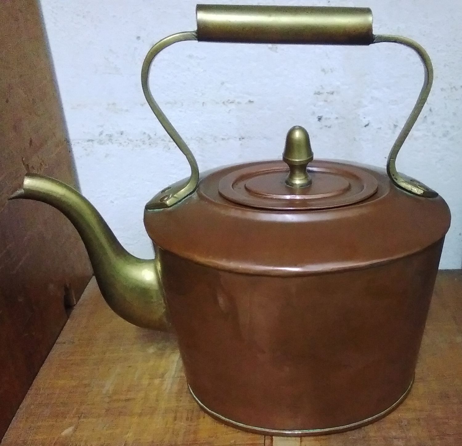 Petite copper kettle